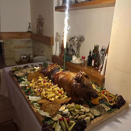 Villa Victoria Penzion Liptovský Ján المظهر الخارجي الصورة