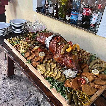 Villa Victoria Penzion Liptovský Ján المظهر الخارجي الصورة