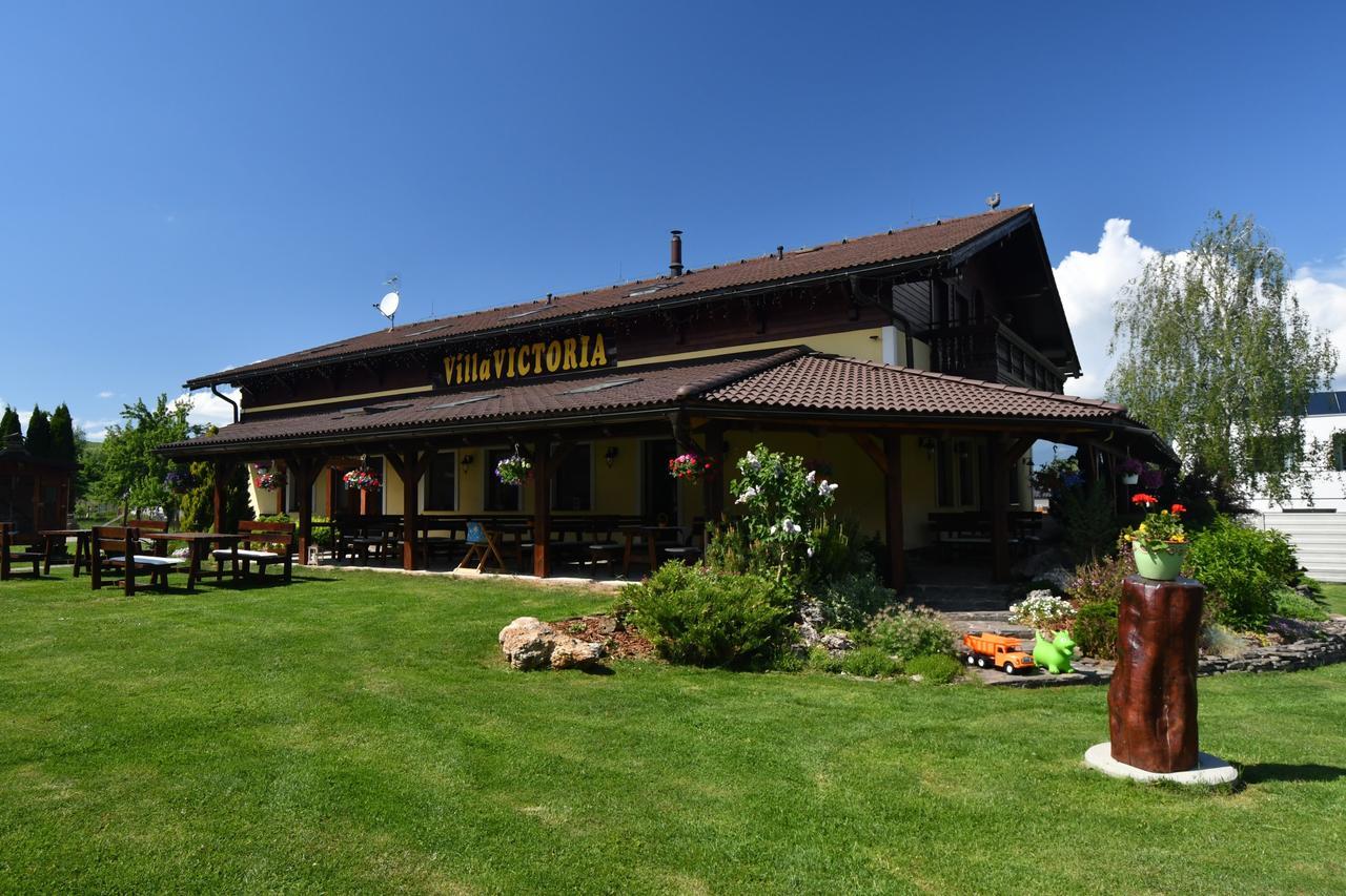 Villa Victoria Penzion Liptovský Ján المظهر الخارجي الصورة